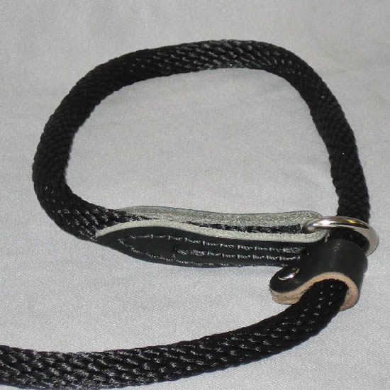 Close-up of the collar loop and leather stop of the Braided British Rope Slip Lead.