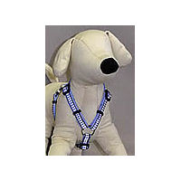 White dog mannequin wearing the blue Reflective Harness by Red Dingo.