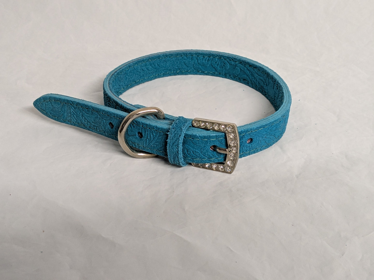 Embossed Suede Collar by OmniPet